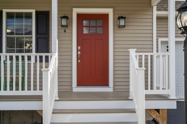 Building Photo - 4 Cherry Blossom Cir