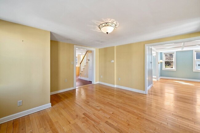 Building Photo - 14 Morse Ct