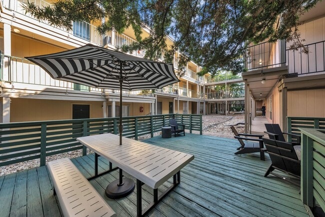 Floorplan - Oak Park Apartments