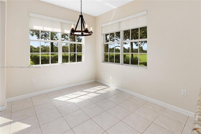 Building Photo - 7955 NW 128th Ln