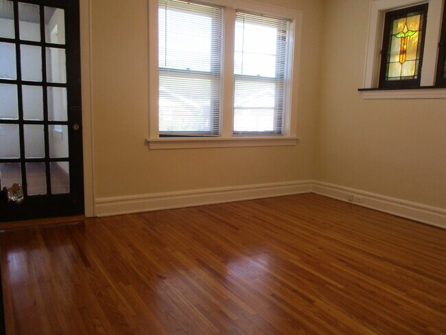 Building Photo - 1079 Terrace Dr