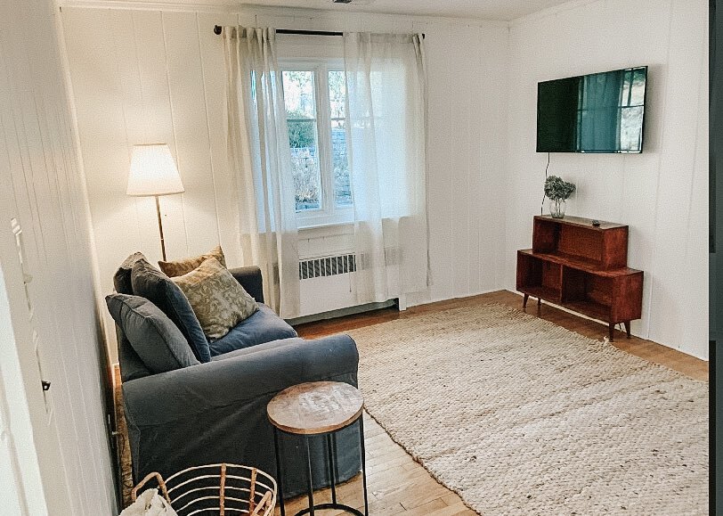 Den - 260 Cherry Dr