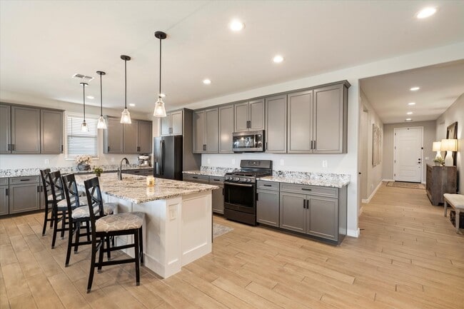 Building Photo - 12410 N 146th Ln