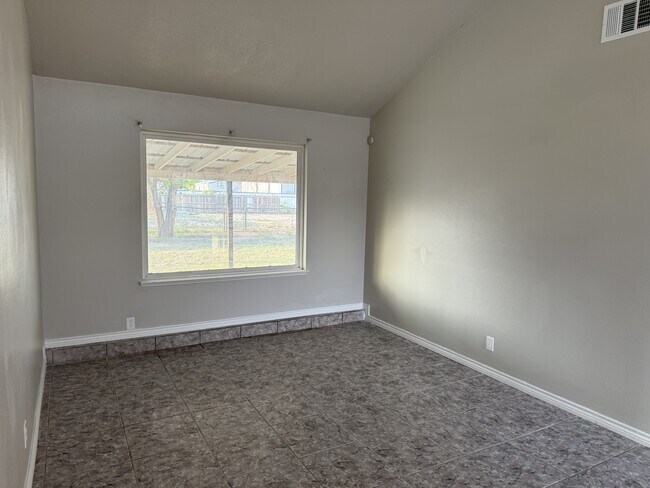 Building Photo - 13719 W County Rd 122