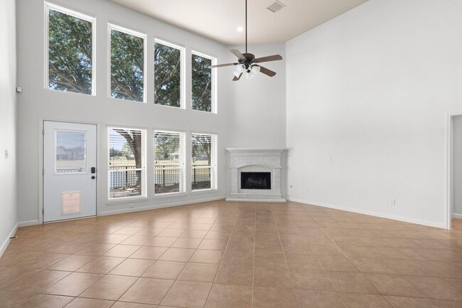 Building Photo - 2602 White Falls Dr