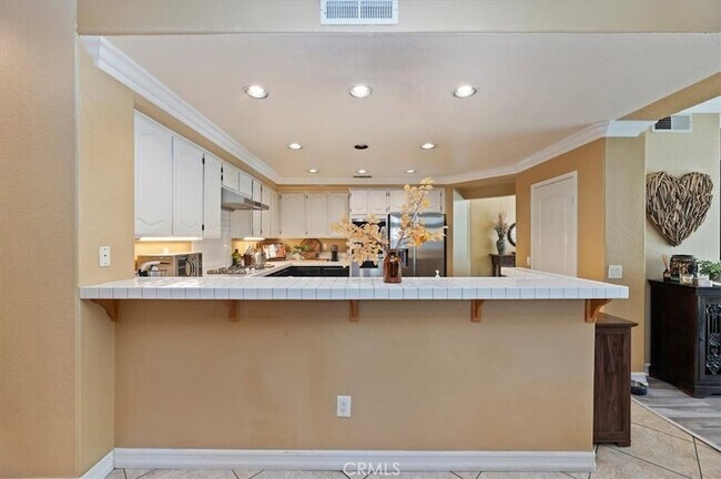 Building Photo - 2760 Hidden Hills Way W