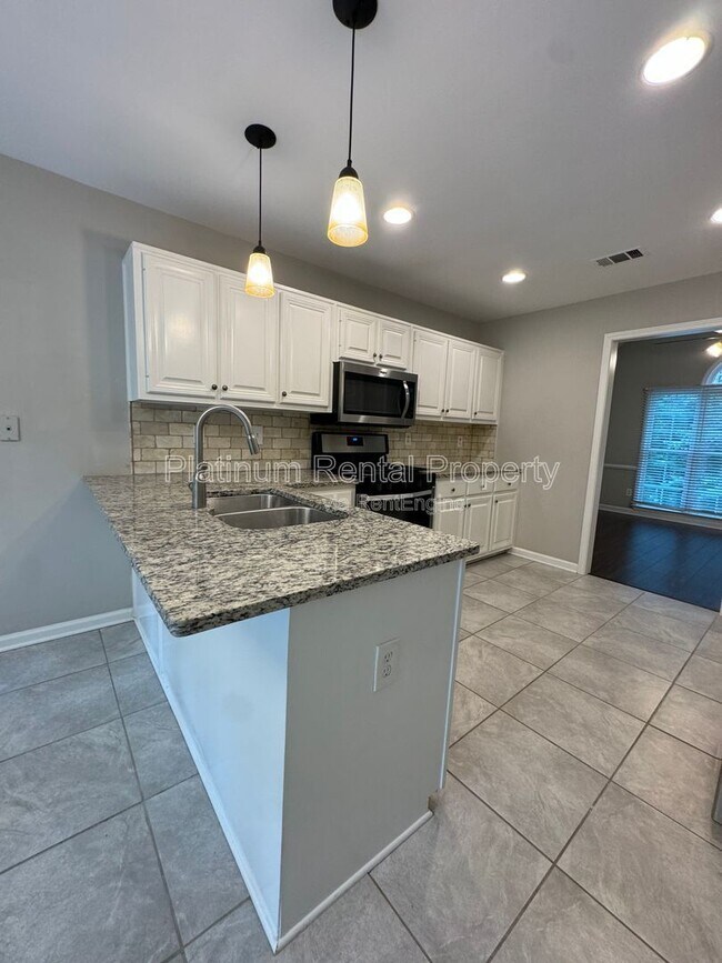 Building Photo - 3250 Hopewell Chase Dr