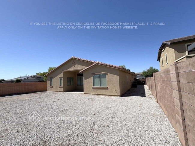 Building Photo - 13621 W Avalon Dr