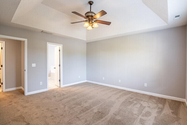 Building Photo - 509 Holly Ridge Ln