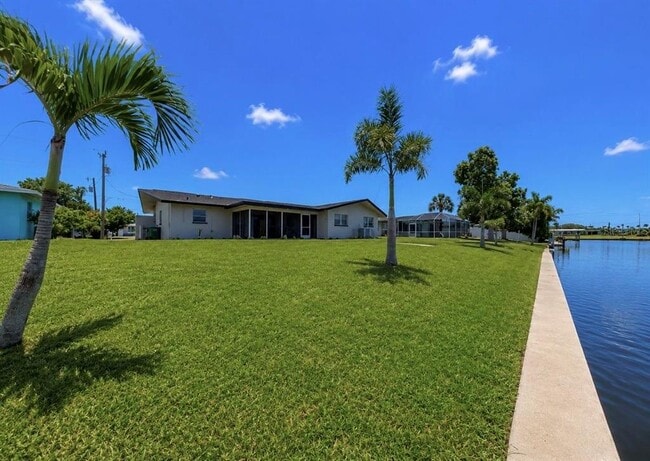 Building Photo - 1729 Bikini Ct