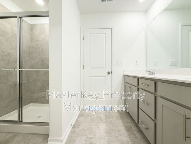 Building Photo - 673 Mirkwood Ave