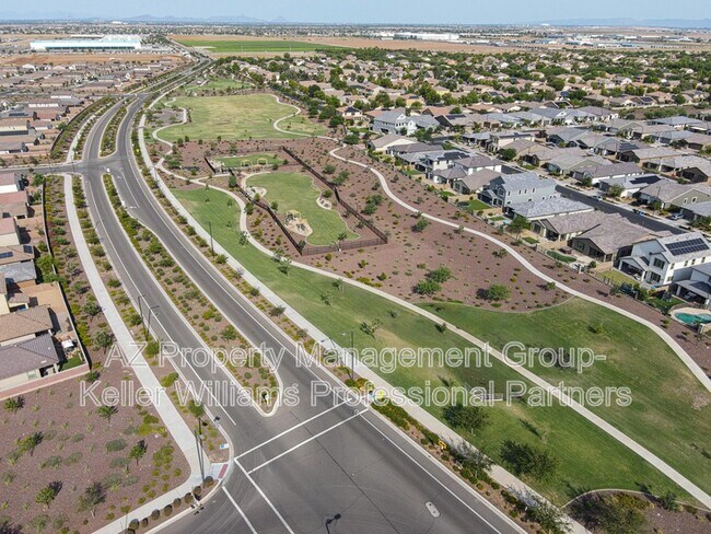 Building Photo - 13278 N 143rd Dr