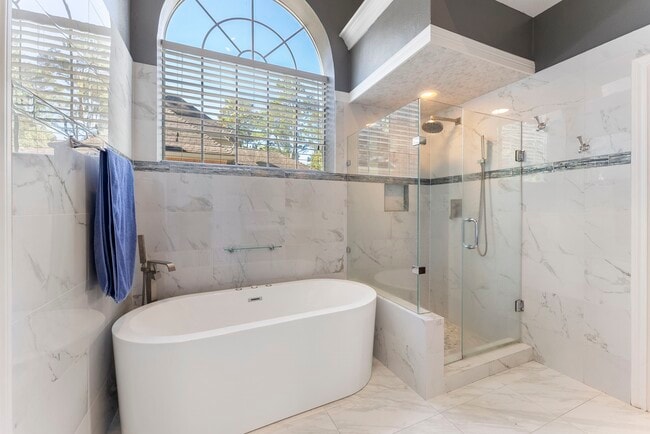 Building Photo - 11 Hornsilver Pl