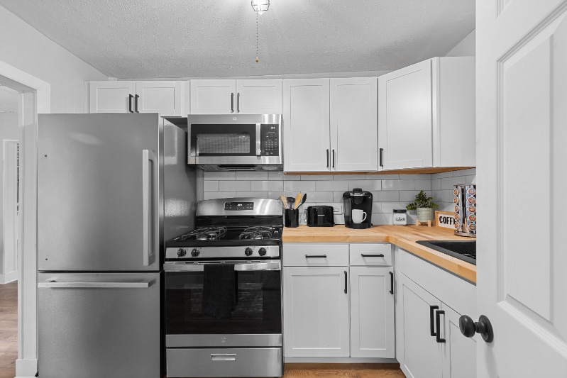 Building Photo - 231 Murray St SE