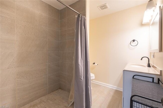 Building Photo - 3528 Chester St