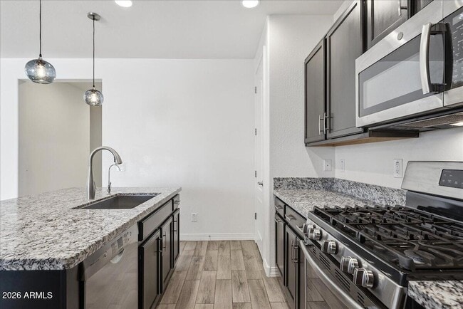 Building Photo - 8613 S 41st Glen