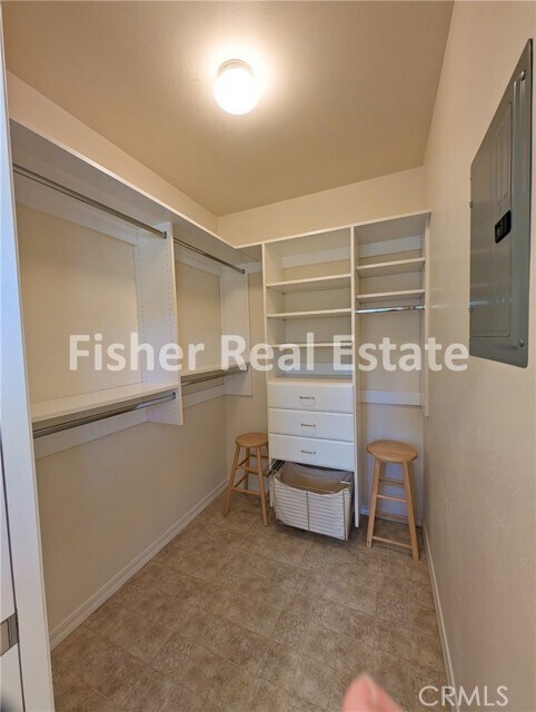 Building Photo - 627 Avocet Way