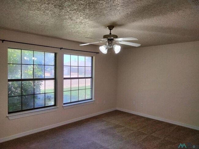 Building Photo - 2620 Fred Daugherty Dr