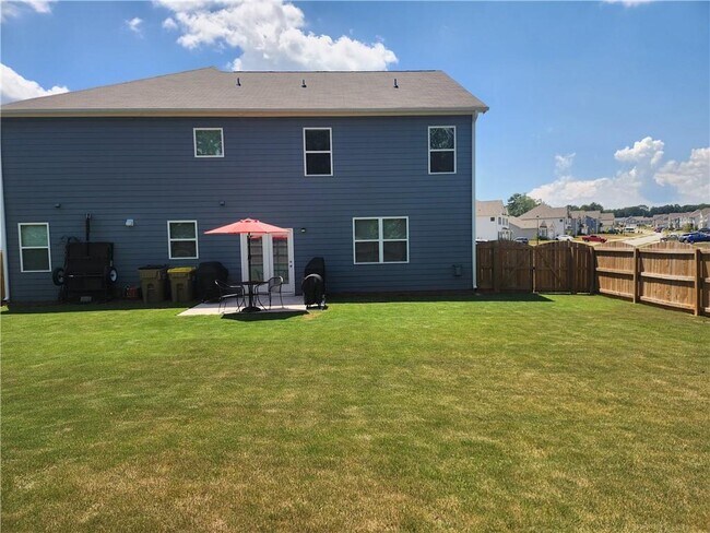 Building Photo - 710 Brookfield Dr