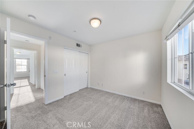 Building Photo - 814 Silk Tree