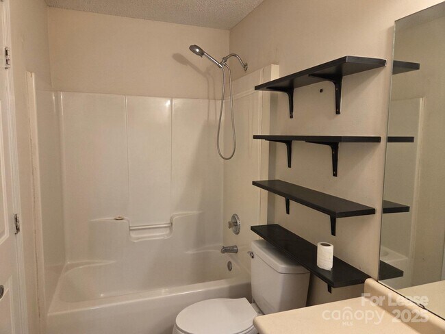 Building Photo - 437 Cedarcroft Dr