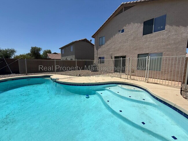 Building Photo - 1813 S 63rd Dr