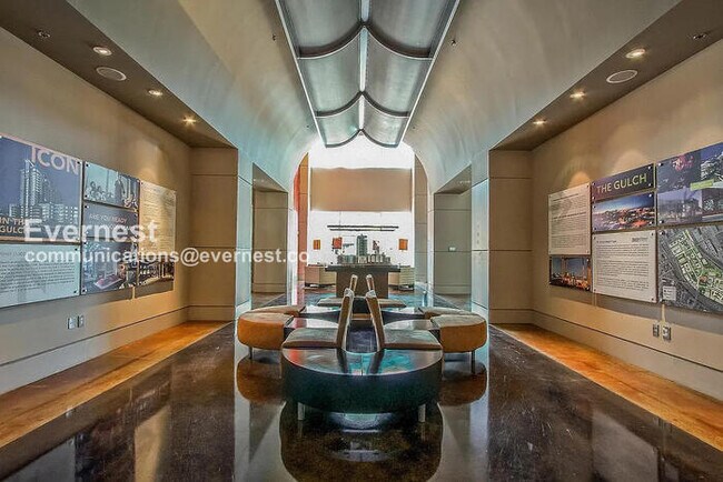 Building Photo - 1 Bed/2 Bath Condo with Garage / Pet-Friendly / Available Now!