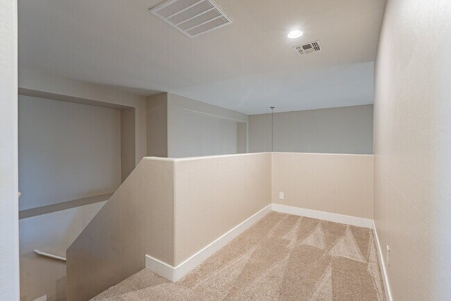 Building Photo - 7599 W Springfield Wy