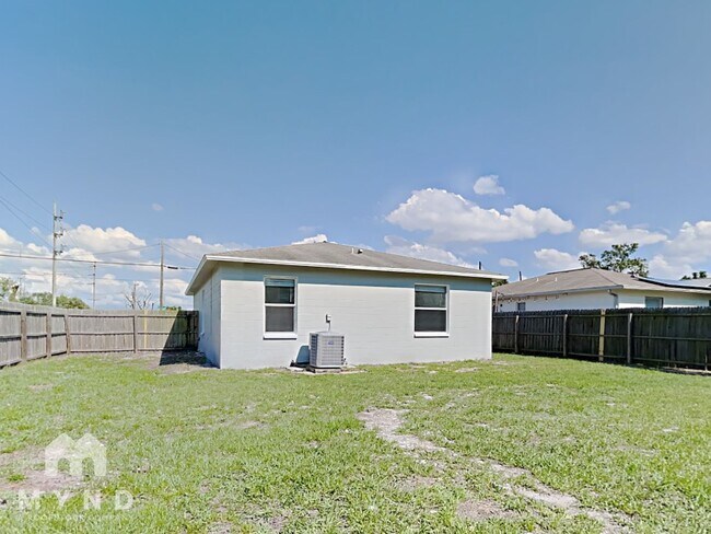 Building Photo - 3626 N 55th St