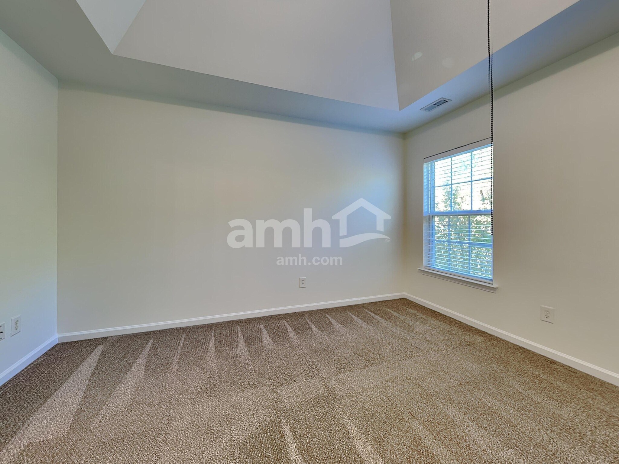 Building Photo - 12216 Palomar Dr