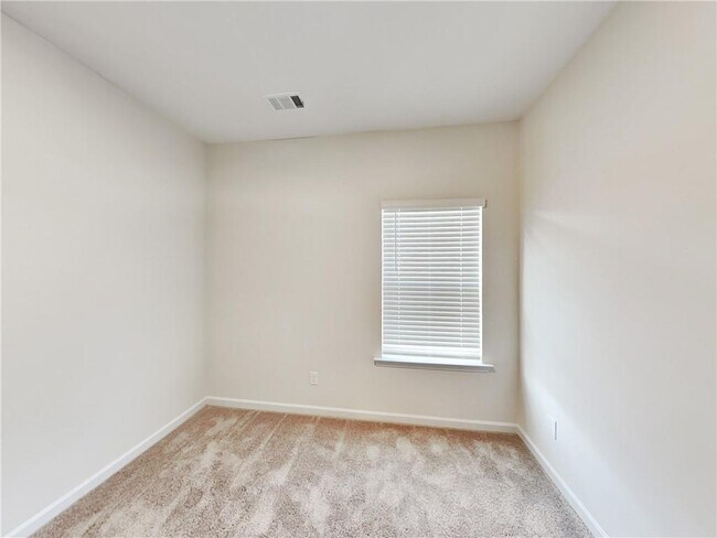 Building Photo - 6144 Nathaniel Ln