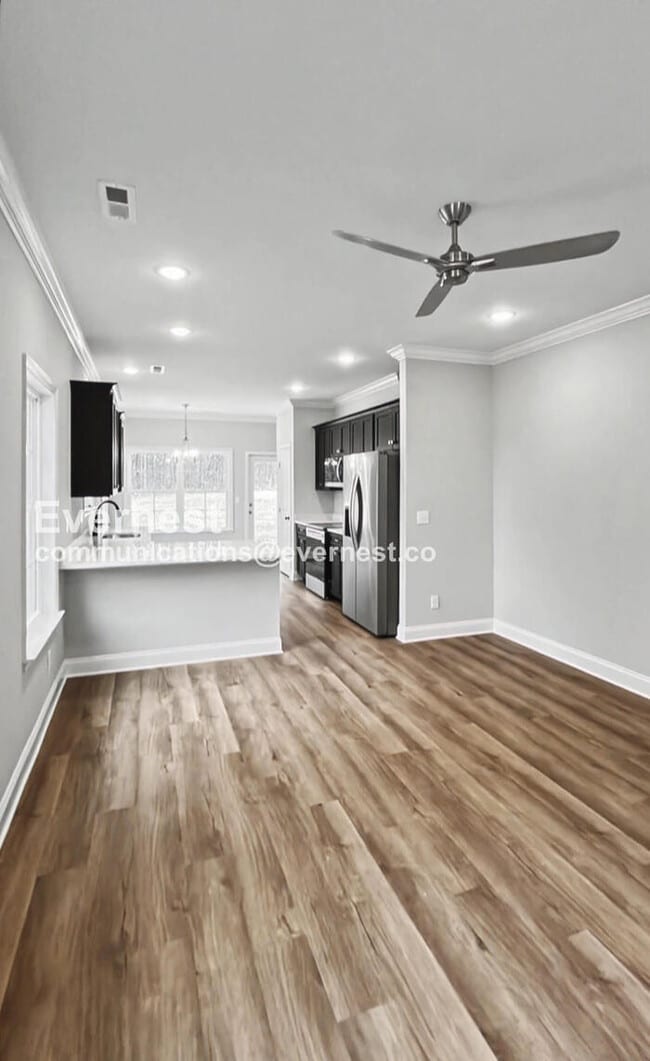 Building Photo - 4898 Fannon Dr