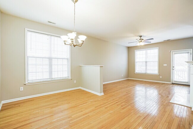 Building Photo - 2453 Sapphire Valley Dr