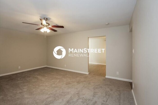 Building Photo - 3 Bedroom Pet-Friendly Home in LAS VEGAS, NV with Main Street Renewal