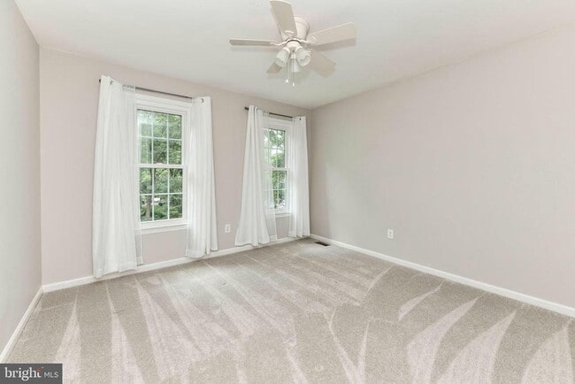 Building Photo - 12231 Westwood Hills Dr