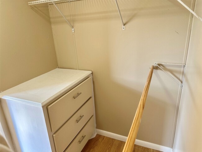 Building Photo - 4602 Durant Ave