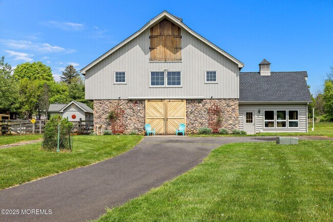 Building Photo - 13 Driftwood Ln