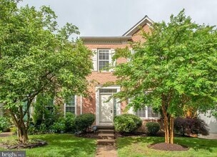 Building Photo - 5448 Summer Leaf Ln