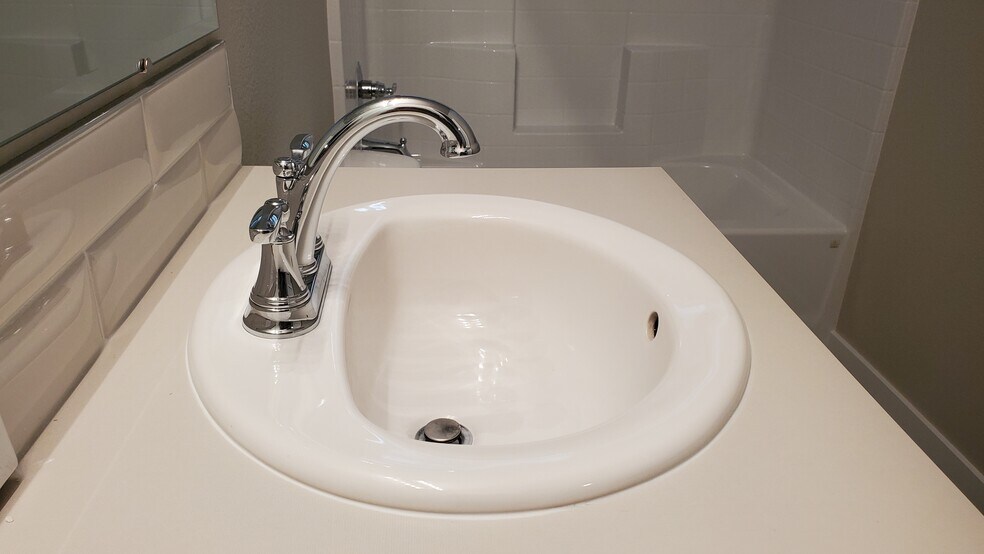 Building Photo - 16918 N Gwinnett Ave