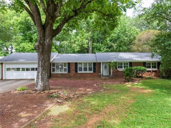 Building Photo - 1110 Grimes Bridge Rd