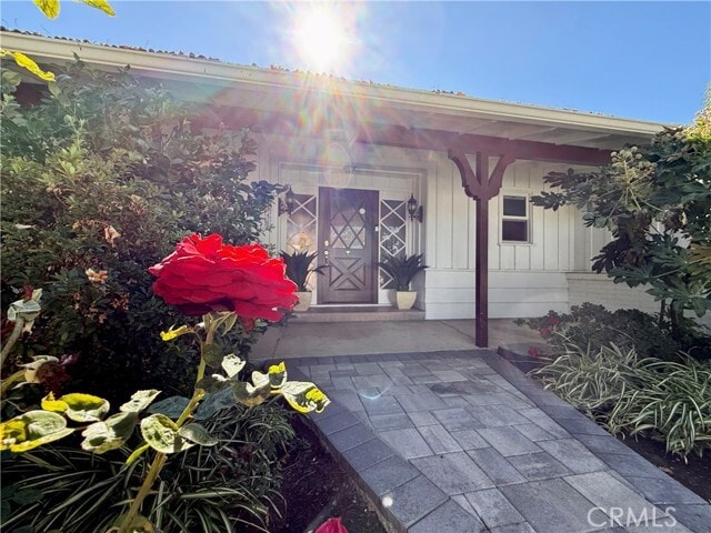 Building Photo - 22346 Burbank Blvd