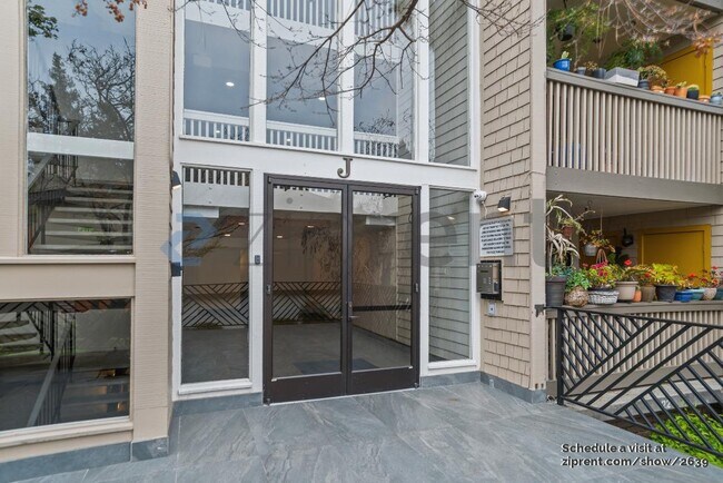 Building Photo - 49 Showers Dr