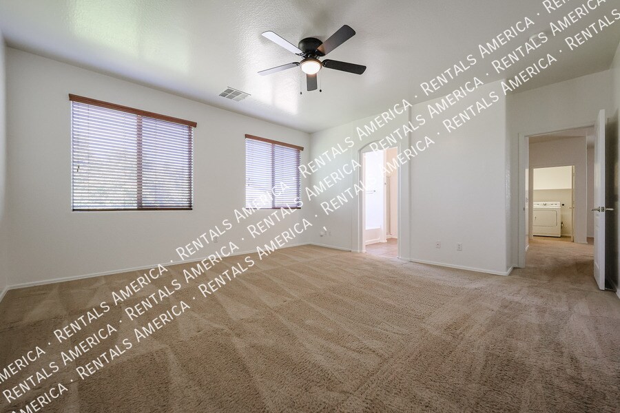 Building Photo - 43608 Caven Dr