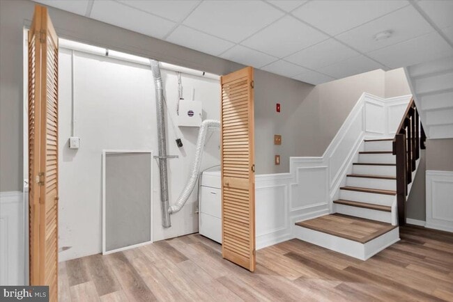 Building Photo - 518 Demoss Ct