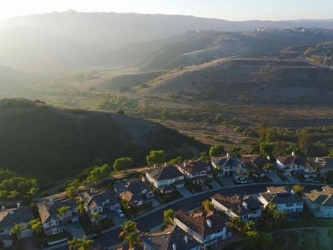 Building Photo - Spectacular Canyon-View Single-Level Home in Gated Hillcrest Estates!