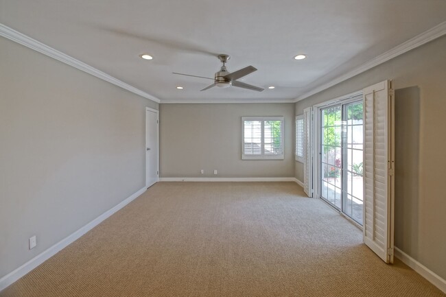 Building Photo - REMODELED, BRIGHT & AIRY, 4BR3BA HOME W/ G...