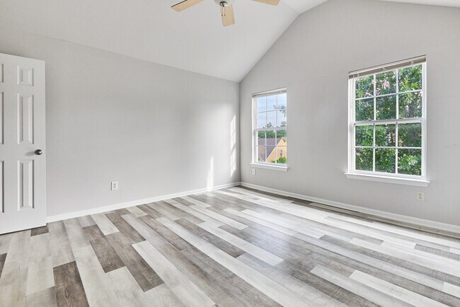Building Photo - 4 bedroom house in Suwanee