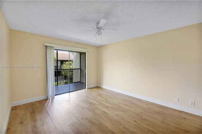 Building Photo - 1256 S Military Trail