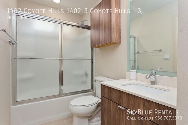 Building Photo - 1402 Coyote Hls