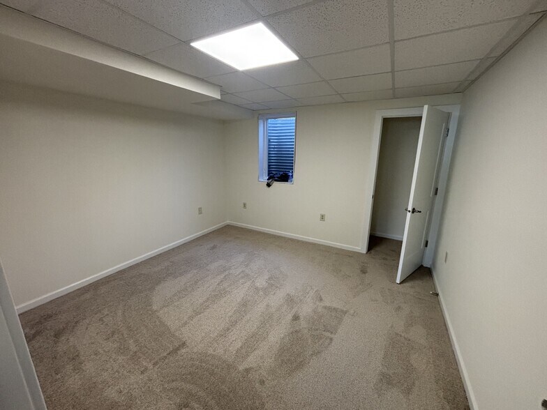 Building Photo - 8701 W 35th St